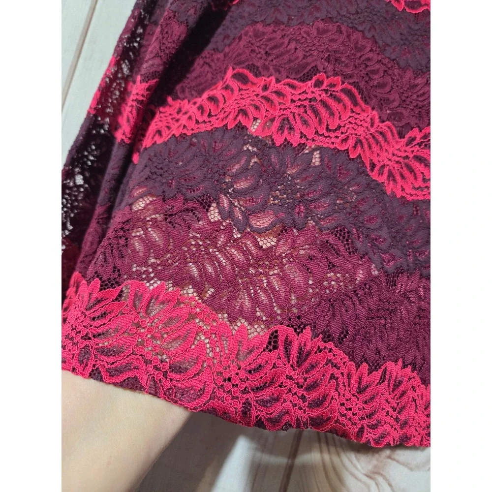 Banana Republic Womens Lace Stripe Top Burgundy Pink‎ Long Sleeve Size S Blouse